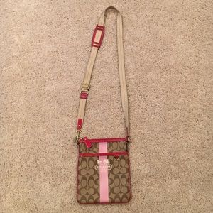 Small cross body coach purse