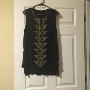 ✂️FINAL ✂️Studded top