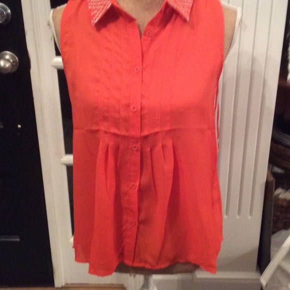 Sleeveless top