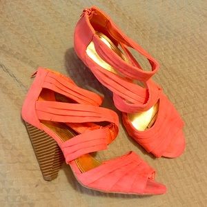 *SALE* 🎉🎉 Coral Strappy Heels H&M