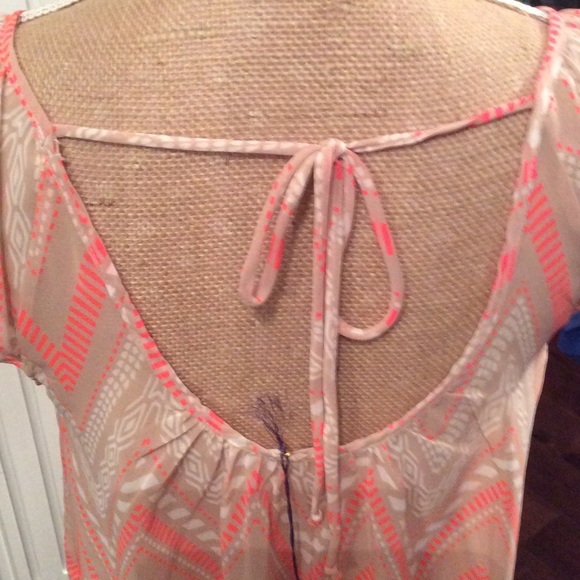 Top - Picture 3 of 3