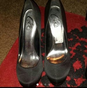 (Sold) Ce'Ce' Black Heels Size 10
