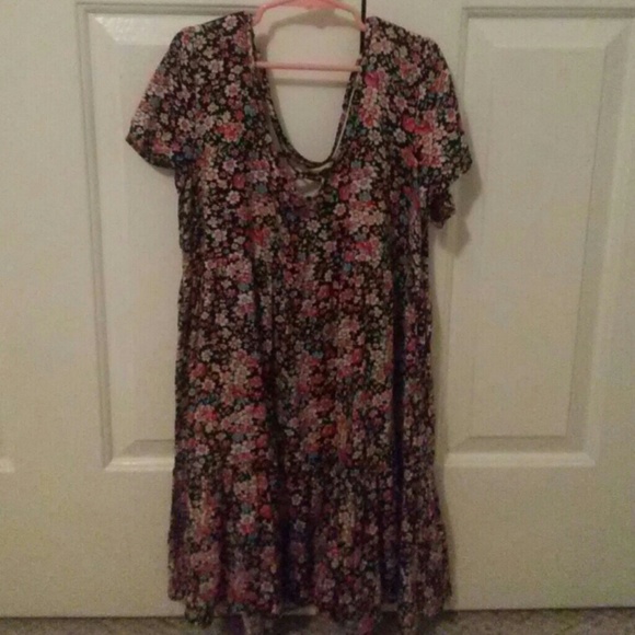 Flowey shirt dress