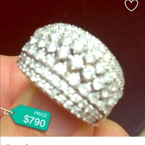 Ring gold and diamond