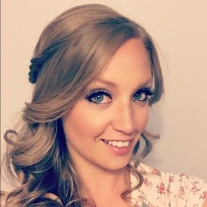 Meet your Posher, Jaclyn