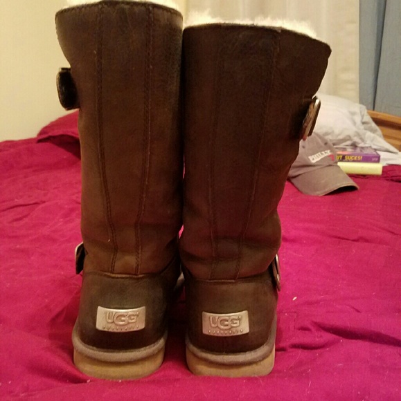 Uggs - Picture 3 of 4