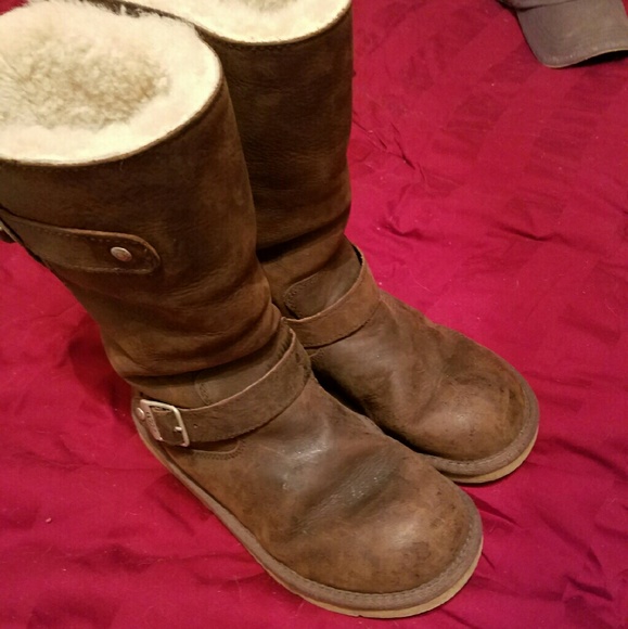 Uggs - Picture 4 of 4