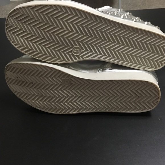Silver spiked sneakers - Picture 4 of 4