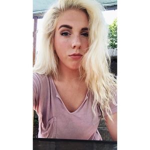 Meet your Posher, Camille