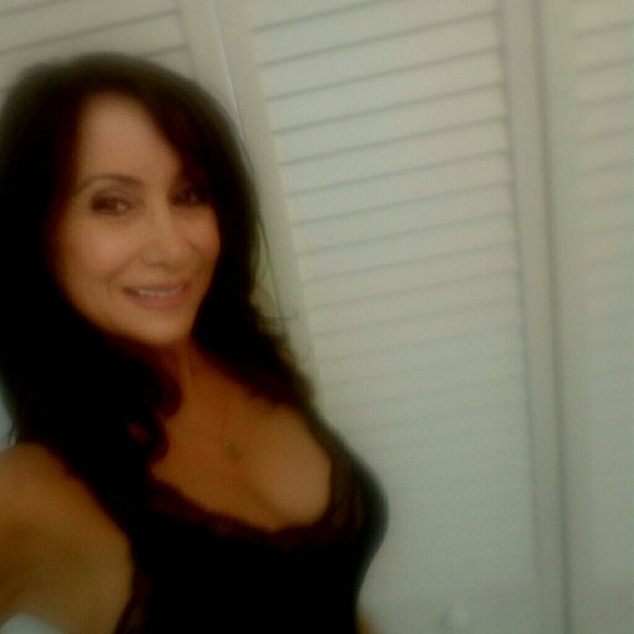 Meet your Posher, Yvette