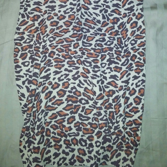 New Cheetah Racerback Tank - Picture 3 of 4