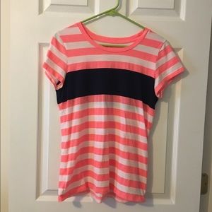 GAP essential tee