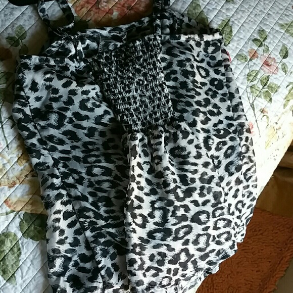 Top - Picture 3 of 4