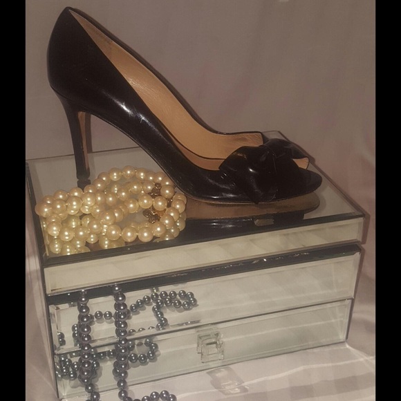 Ann Taylor open paten leather heels pump