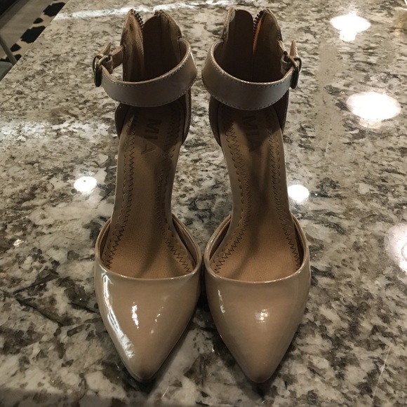 Mia nude heels.