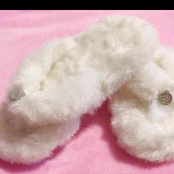 Aeropostale slippers