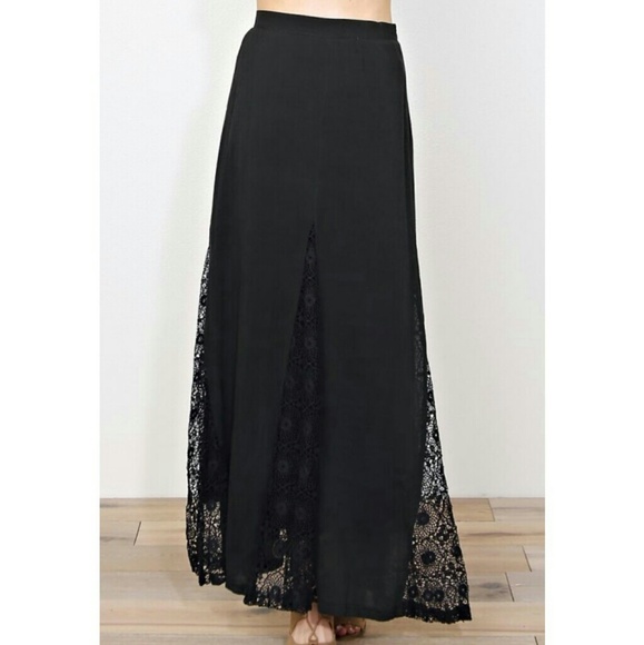 🆕Black Maxi Skirt