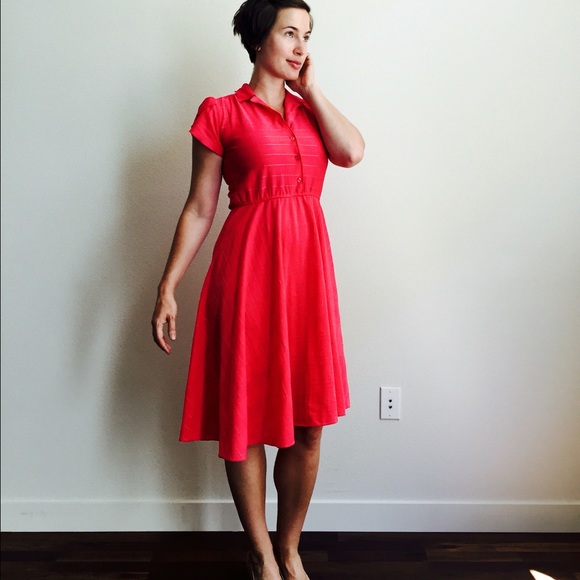 Vintage 1960s Hot Pink Collared Dress