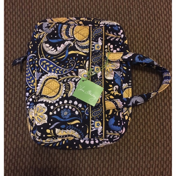 SOLD NWT! Vera Bradley "Good Book Cover"