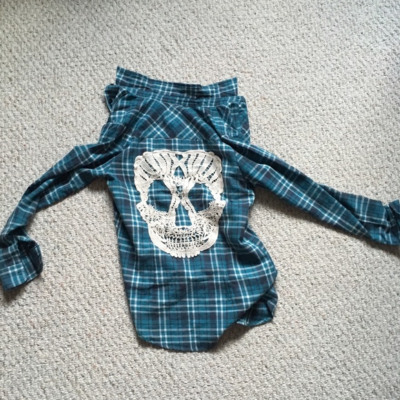 epic skull plaid button up