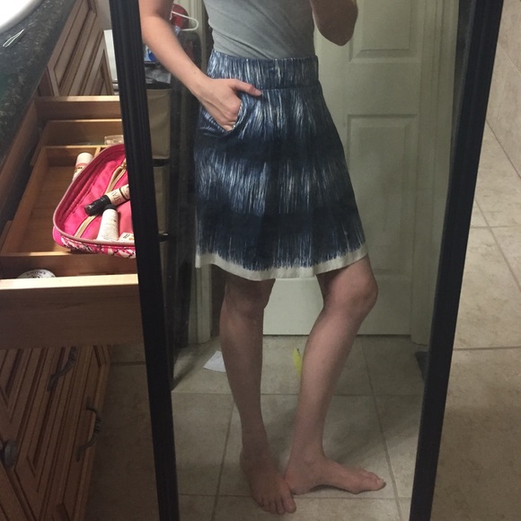 Banana republic skirt - Picture 2 of 2