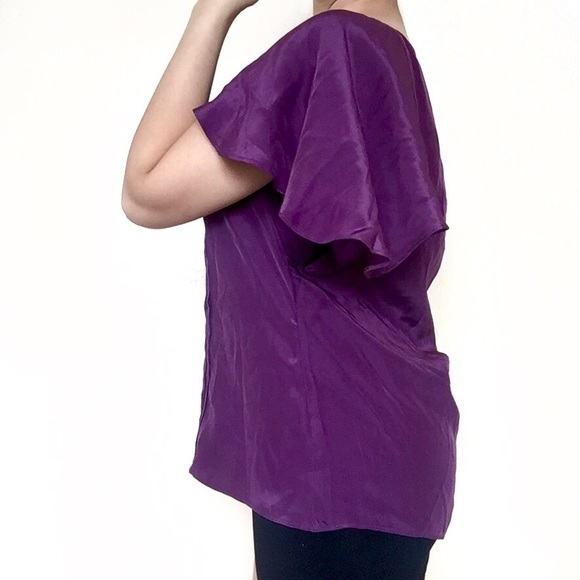 • Elizabeth & James • Silk Blouse - Picture 2 of 4