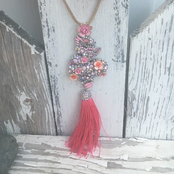 Betsey johnson dragon necklace