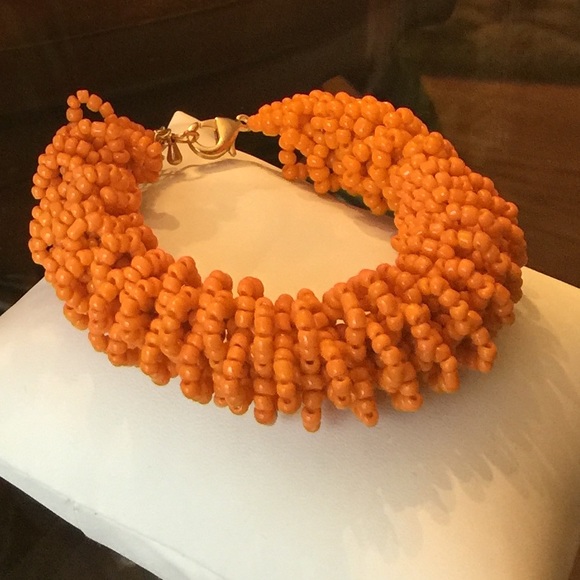 Marvelously Hand-Woven Set - Picture 2 of 4