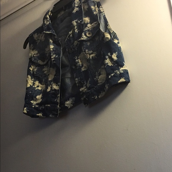 Flower vest new