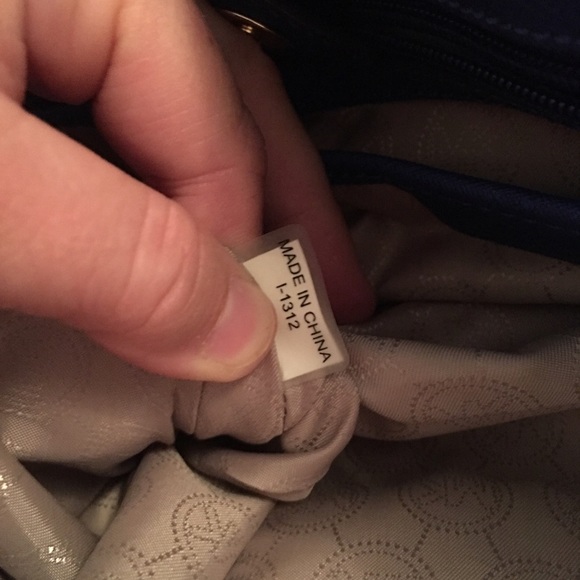 Michael Kors Medium sutton - Picture 2 of 4