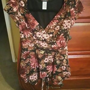 Pretty Victorian floral top