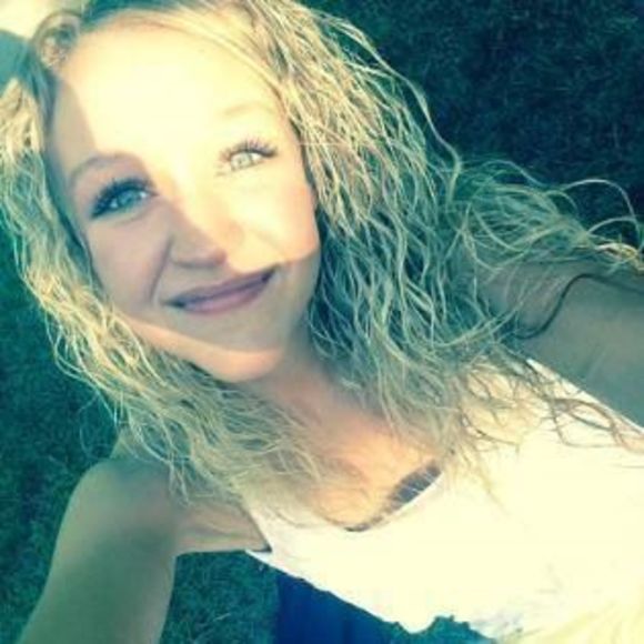 Meet your Posher, Gabby - Picture 1 of 1