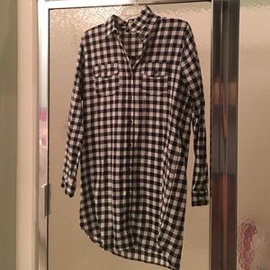 Cute black and white top/dress