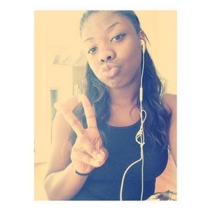 Meet your Posher, Elainal