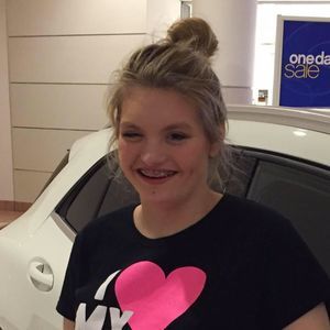 Meet your Posher, Abbie