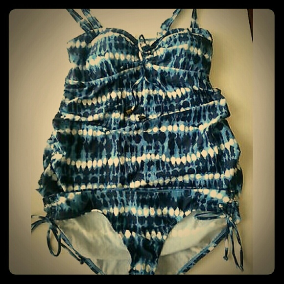 Motherhood Maternity XL swimsuit