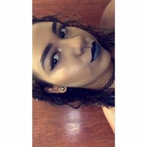 Meet your Posher, Beatriz