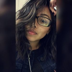 Meet your Posher, Alii lora