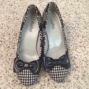 Size 7 black and white checkered high heels