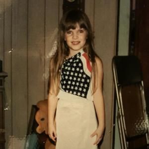 Meet your Posher, Lucy