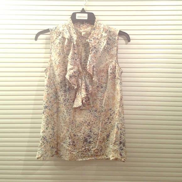 73% OFF Angelic Banana Republic Sleeveless Blouse