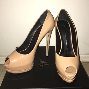 Giuseppe Zanotti Nude Platform