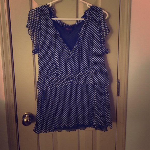 Blue and white polka dotted top