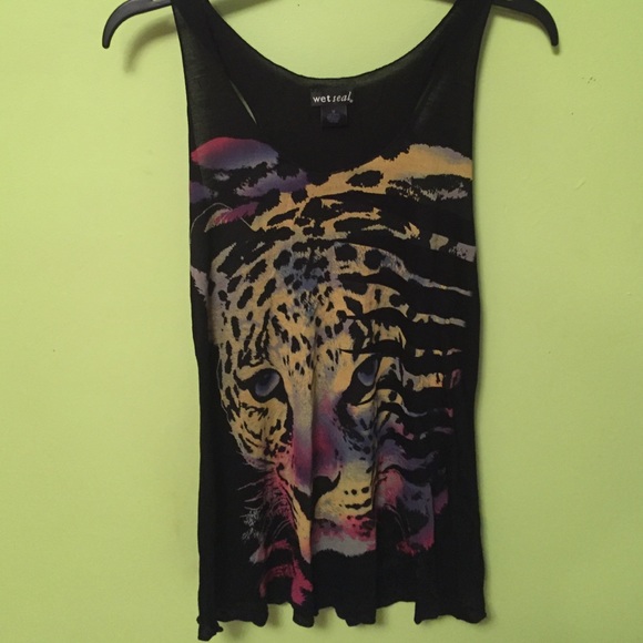 DONATED Black tank top w/ colorful leopard