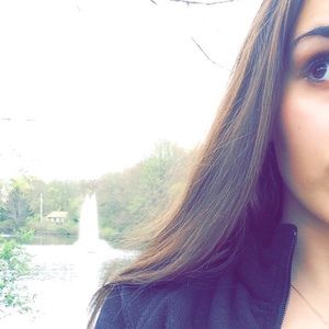 Meet your Posher, Angelica