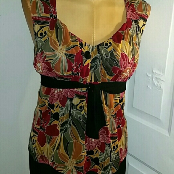 Top - Picture 2 of 4