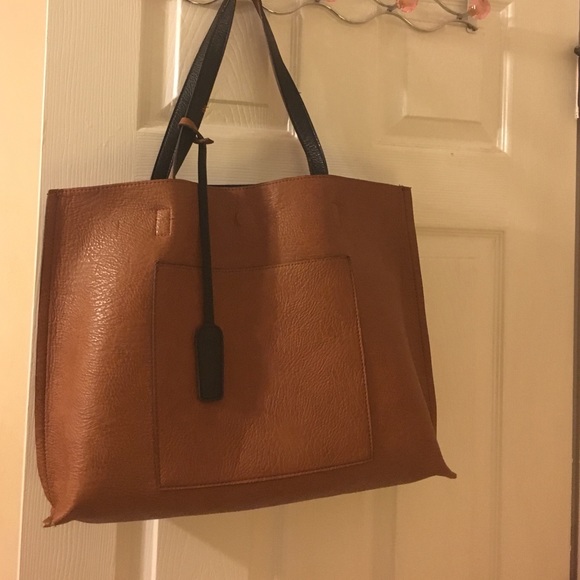 REVERSIBLE Urban Outfitters Tote!