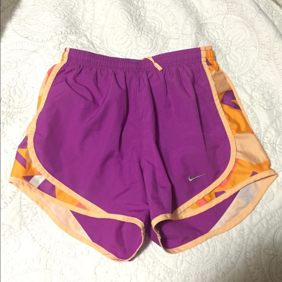 Unique Nike shorts - Picture 1 of 3