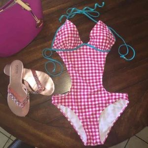 One piece with open sides