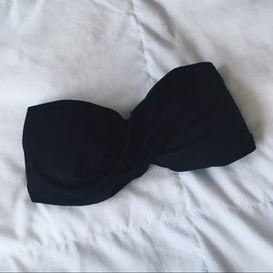 Twisty strapless bandeau bathing suit top